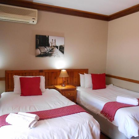 Oakwood Lodge Bloemfontein Eksteriør billede