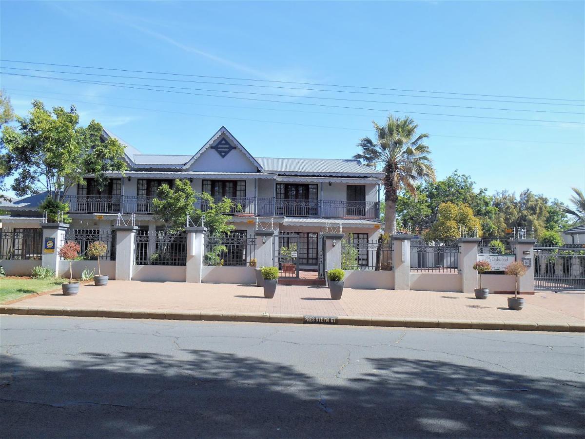 Oakwood Lodge Bloemfontein Eksteriør billede The main building of the school