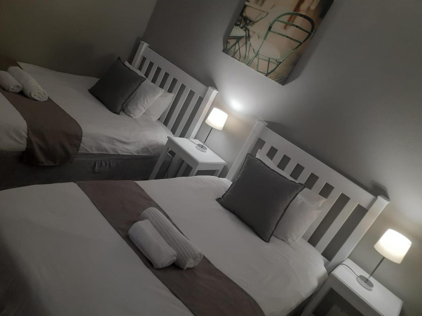 Oakwood Lodge Bloemfontein Eksteriør billede A room at the hotel